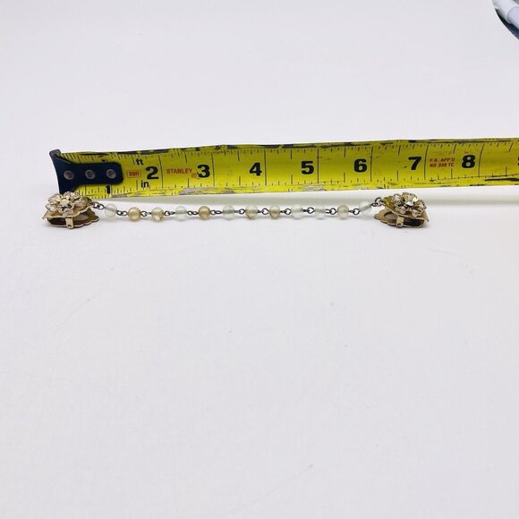 Vintage Beaded Sweater Chain and Clips Gold Tone White Beads Flowers Pat Pend - Picture 5 of 5